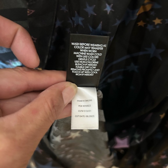 Torrid Harper satin pullover 3/4 sleeve blouse celestial whimsigoth. Size 00 M/L - Picture 7 of 7